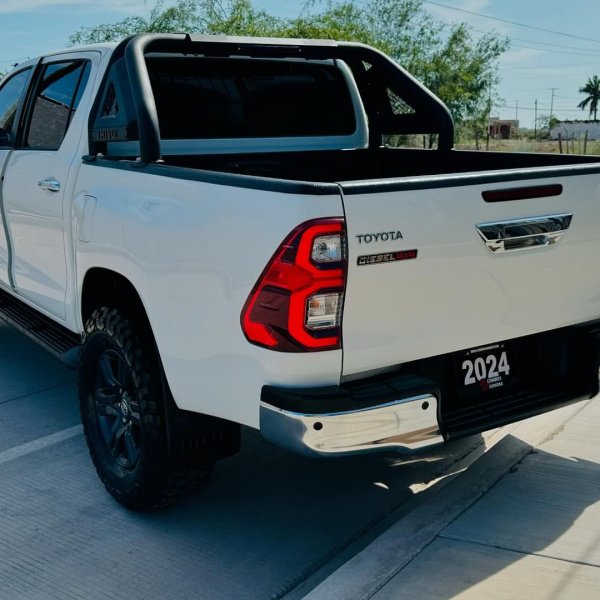🚗 HILUX SRV 2024 ou R$ 290.000 no PIX! 💸